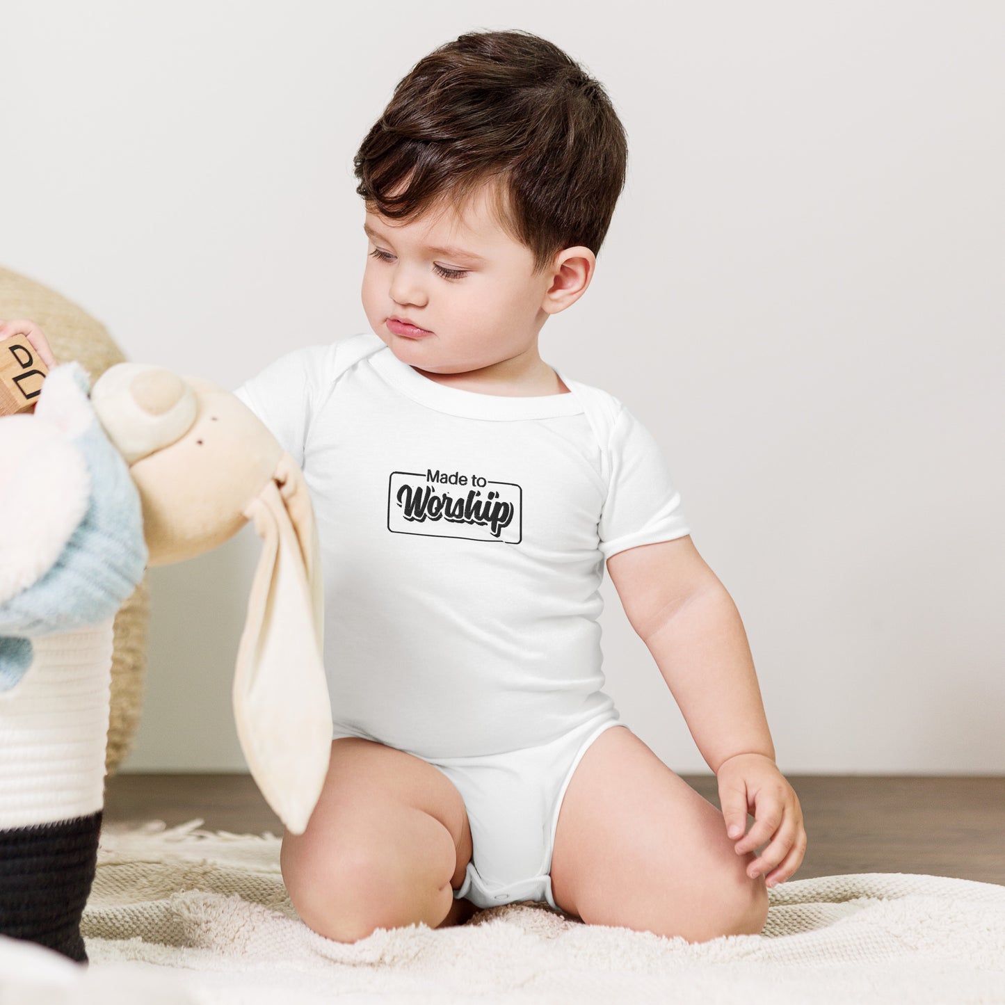 Made TO Worship Psalm 95: 1 Short Sleeve Baby Bodysuit